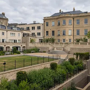 Apartment Penthouse With Amazing Views And Lift Access, Bath
